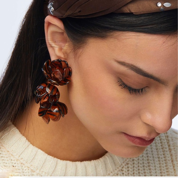 Lele Sadoughi Tigers Eye Rose Petal Triple Drop Clip On Earrings New with Tags. - Picture 3 of 9